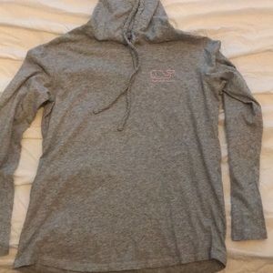 Vineyard Vines hooded LS tee